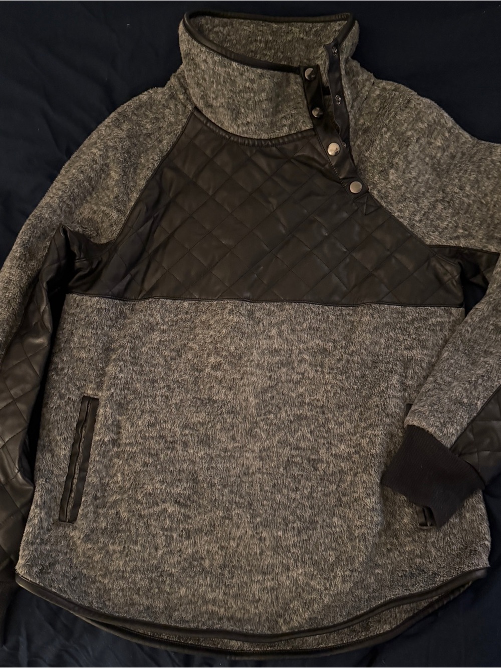 Abercrombie & Fitch Quilted Panel Gray & Black Pullover Bomber Jacket